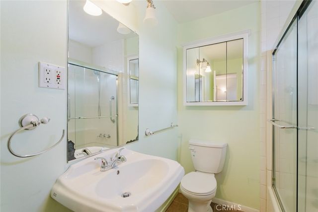 4334 Pennsylvania Avenue, La Crescenta, CA 91214