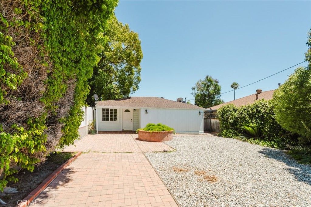 4334 Pennsylvania Avenue, La Crescenta, CA 91214