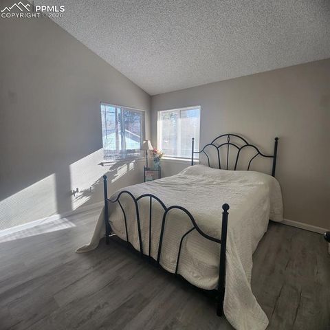 576 Lindstrom Drive, Colorado Springs, CO 80911