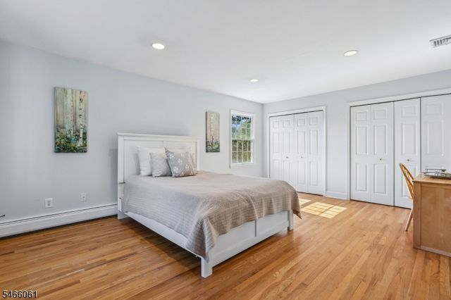6 Lauren Ct, Wayne Twp., NJ 07470