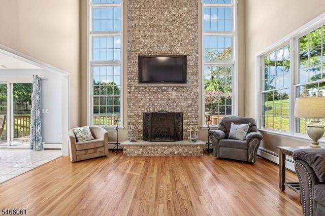 6 Lauren Ct, Wayne Twp., NJ 07470