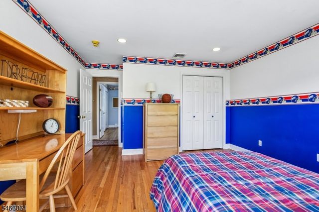 6 Lauren Ct, Wayne Twp., NJ 07470