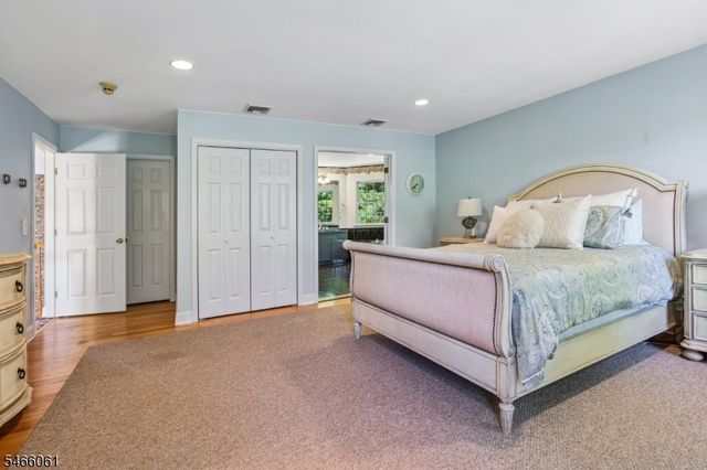 6 Lauren Ct, Wayne Twp., NJ 07470