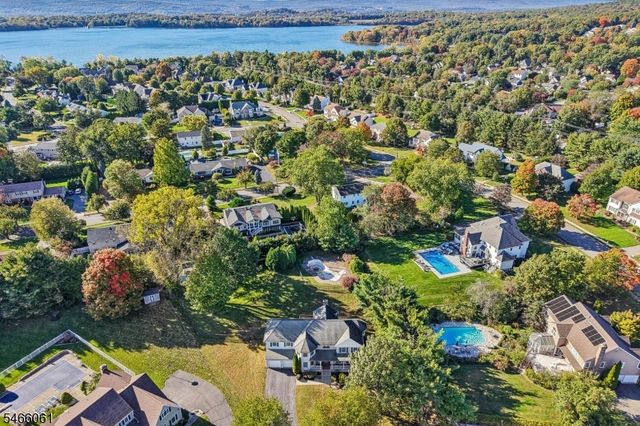 6 Lauren Ct, Wayne Twp., NJ 07470