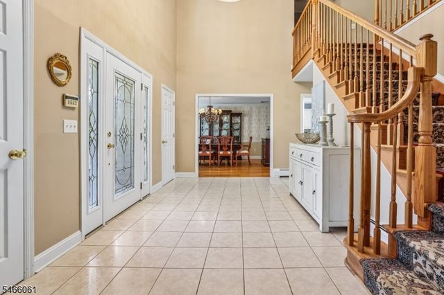 6 Lauren Ct, Wayne Twp., NJ 07470