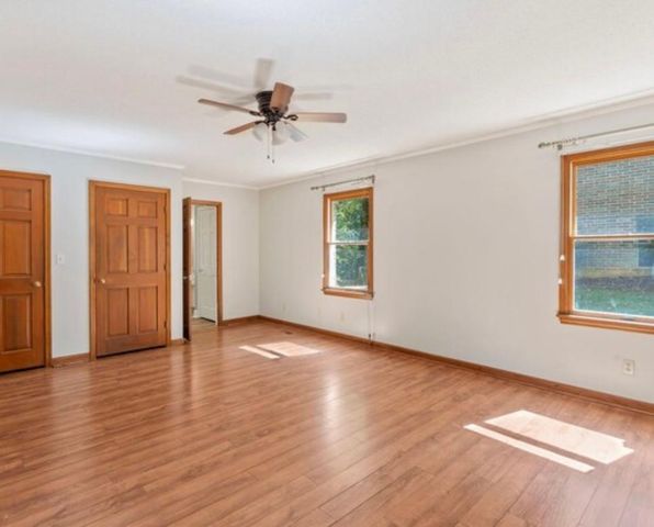 555 Hunter Trail, Cleveland, TN 37312