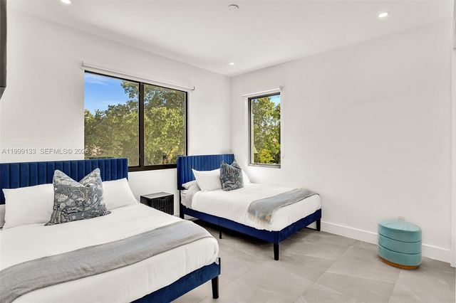 2100 Miami Rd 204, Fort Lauderdale, FL 33316