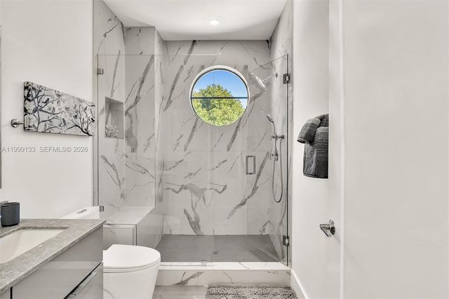 2100 Miami Rd 204, Fort Lauderdale, FL 33316