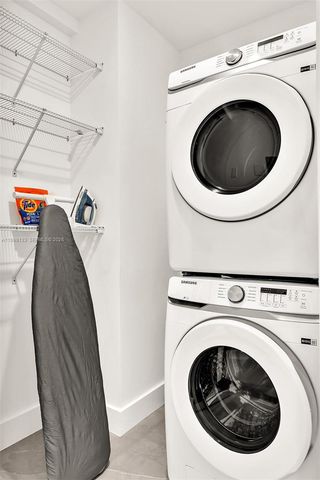 2100 Miami Rd 204, Fort Lauderdale, FL 33316