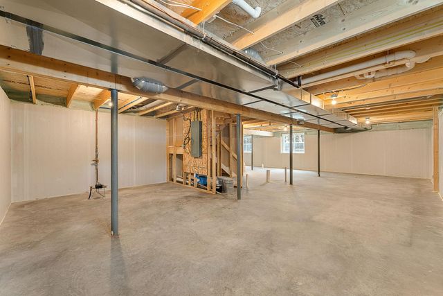 15 Dogwood Circle 15R Kousa, Milton, VT 05468