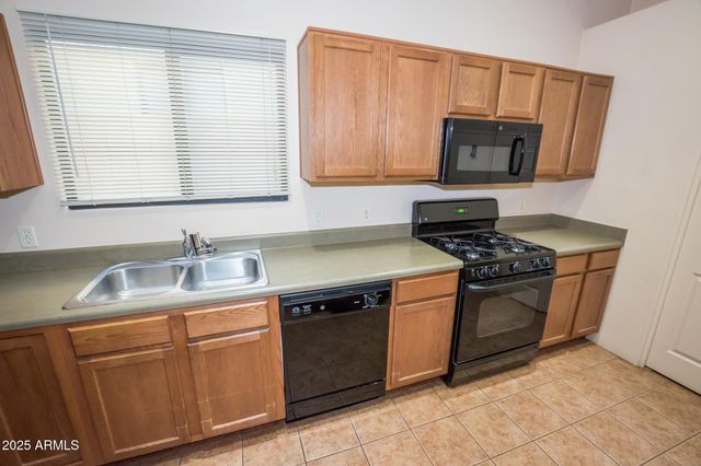 2285 CHAPLAIN CARTER Drive, Sierra Vista, AZ 85635