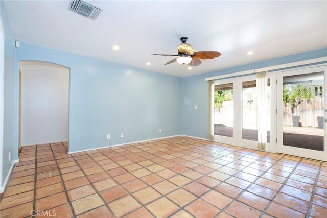 18119 Calvert Street, Tarzana, CA 91335
