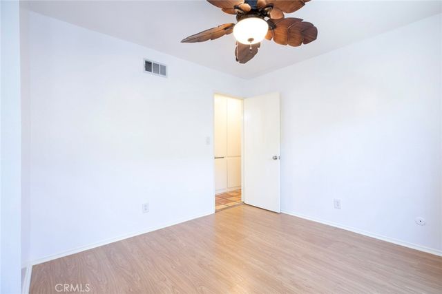 18119 Calvert Street, Tarzana, CA 91335
