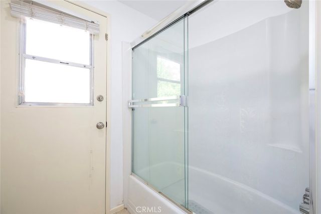 18119 Calvert Street, Tarzana, CA 91335
