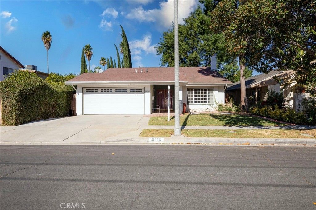 18119 Calvert Street, Tarzana, CA 91335