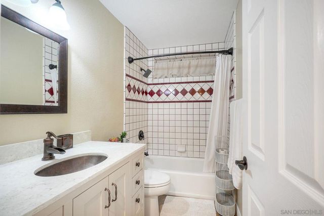 5232 Dixon, Oceanside, CA 92056