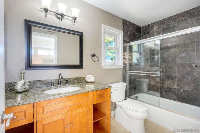 5232 Dixon, Oceanside, CA 92056