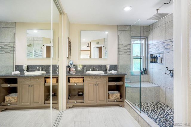 5232 Dixon, Oceanside, CA 92056