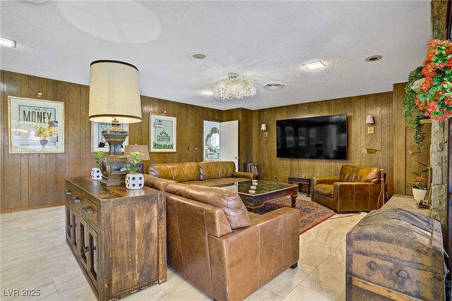 4568 Carriage Lane, Las Vegas, NV 89119