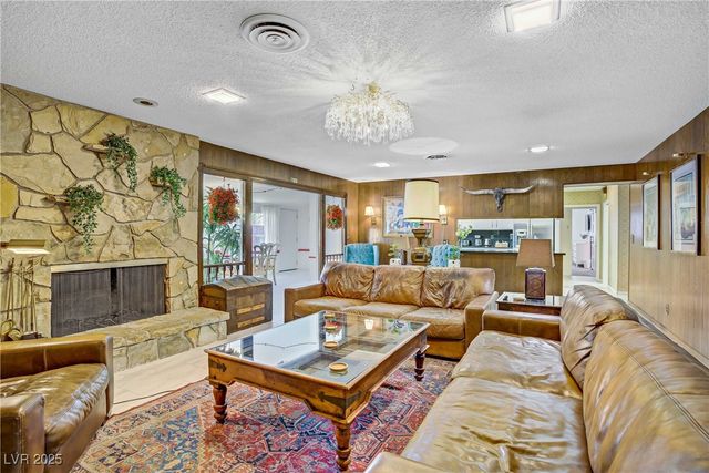 4568 Carriage Lane, Las Vegas, NV 89119