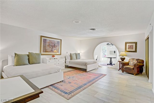 4568 Carriage Lane, Las Vegas, NV 89119