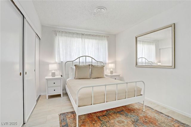 4568 Carriage Lane, Las Vegas, NV 89119