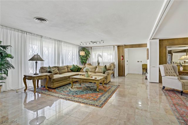 4568 Carriage Lane, Las Vegas, NV 89119