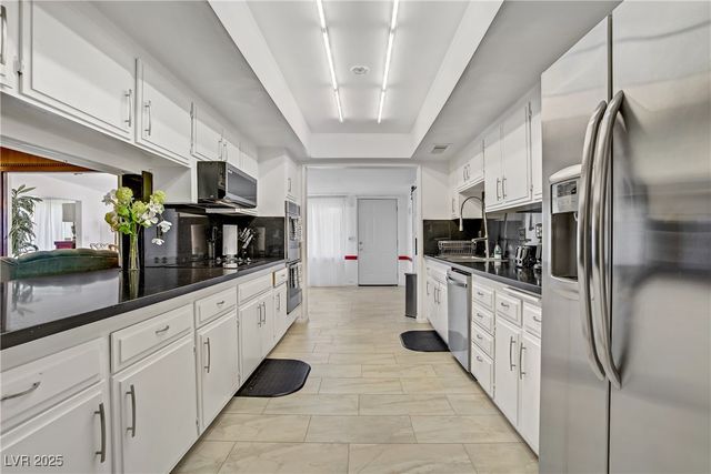 4568 Carriage Lane, Las Vegas, NV 89119