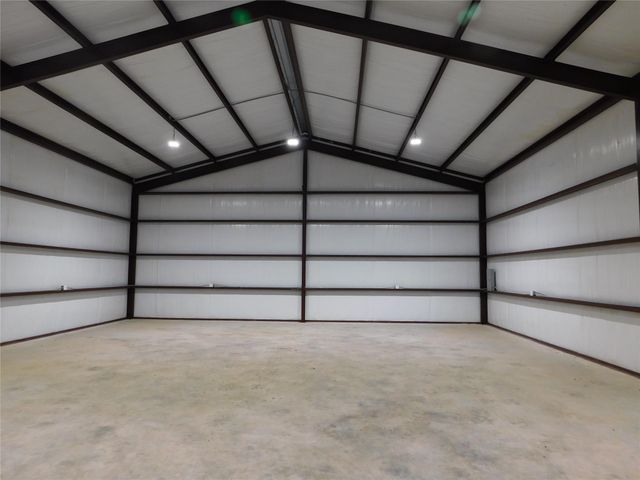 10719 Pine Street, Willis, TX 77318