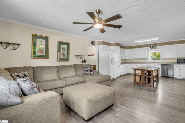 18 Konnarock Circle, Greenville, SC 29617