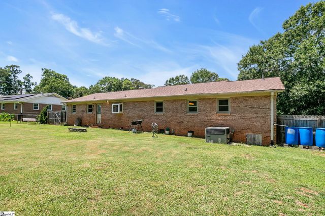 18 Konnarock Circle, Greenville, SC 29617