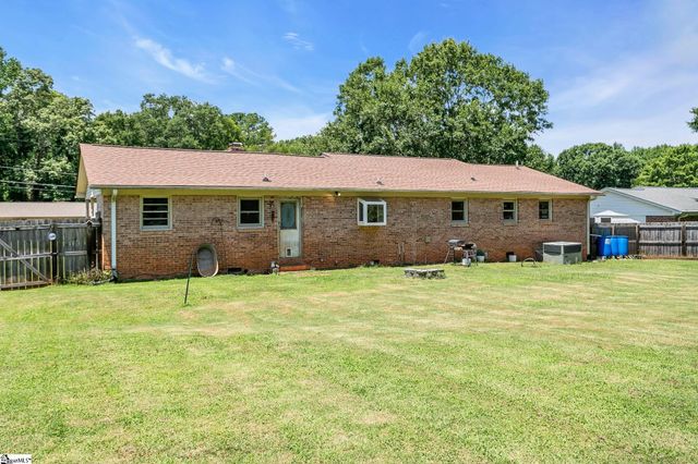 18 Konnarock Circle, Greenville, SC 29617