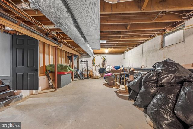 8 CHIPLEY RUN, Voorhees, NJ 08043
