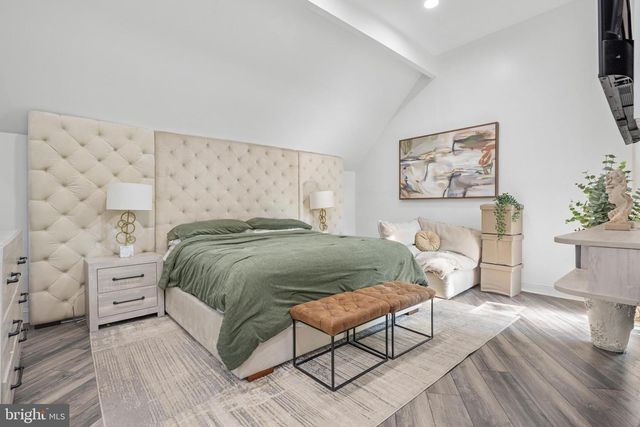 8 CHIPLEY RUN, Voorhees, NJ 08043