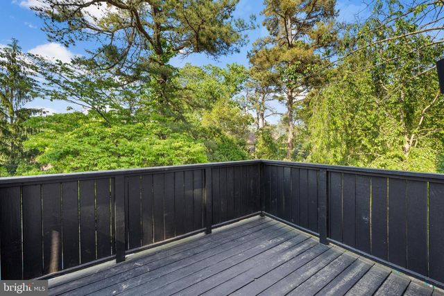 8 CHIPLEY RUN, Voorhees, NJ 08043