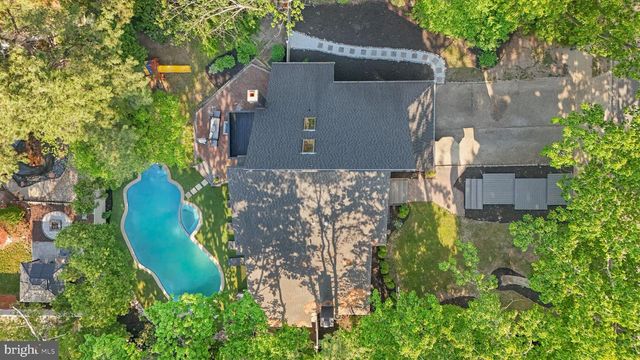 8 CHIPLEY RUN, Voorhees, NJ 08043