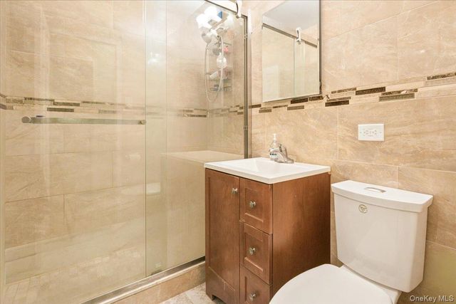 70-25 Yellowstone Boulevard 7X, Forest Hills, NY 11375