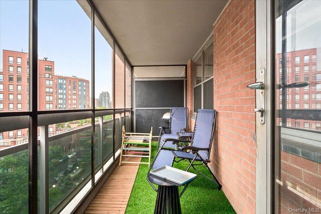 70-25 Yellowstone Boulevard 7X, Forest Hills, NY 11375