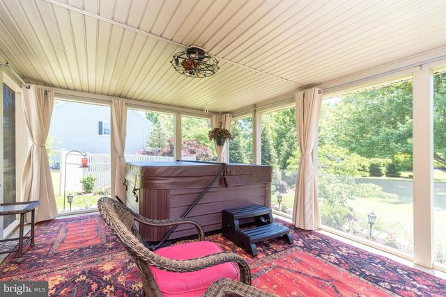 100 GROUSE CT, North Wales, PA 19454