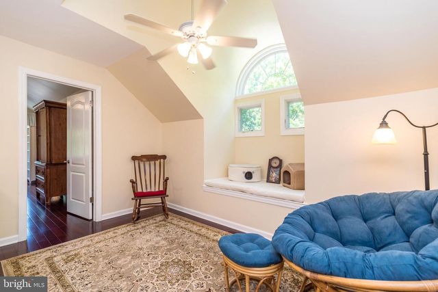 100 GROUSE CT, North Wales, PA 19454