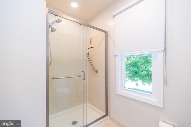 100 GROUSE CT, North Wales, PA 19454