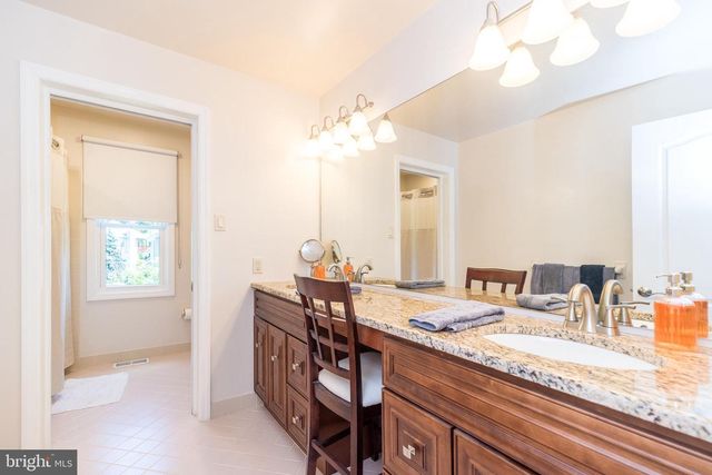 100 GROUSE CT, North Wales, PA 19454