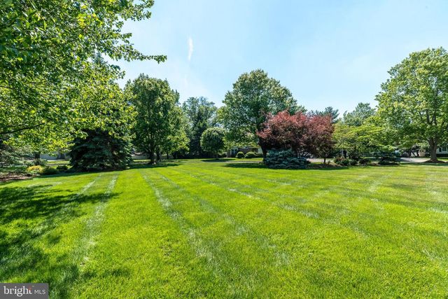 100 GROUSE CT, North Wales, PA 19454