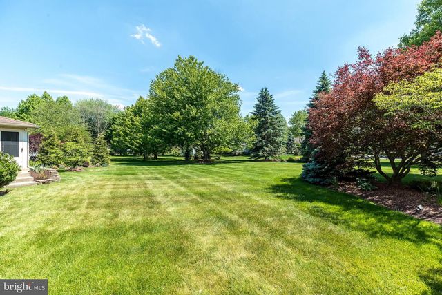 100 GROUSE CT, North Wales, PA 19454