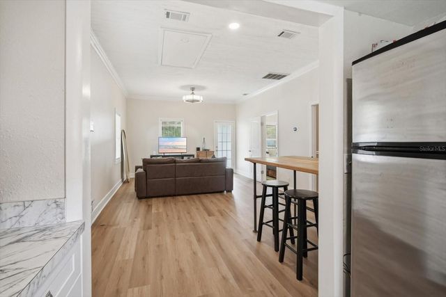 708 E DREW STREET, Plant City, FL 33563