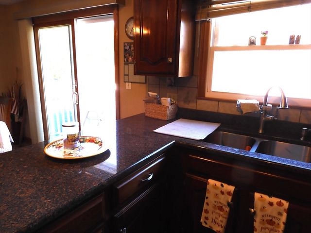 22 Derry Rd, Methuen, MA 01844