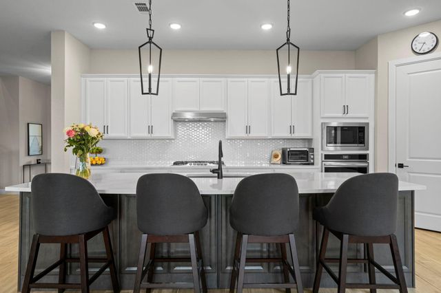 1806 Sienna Grove Drive, Missouri City, TX 77459