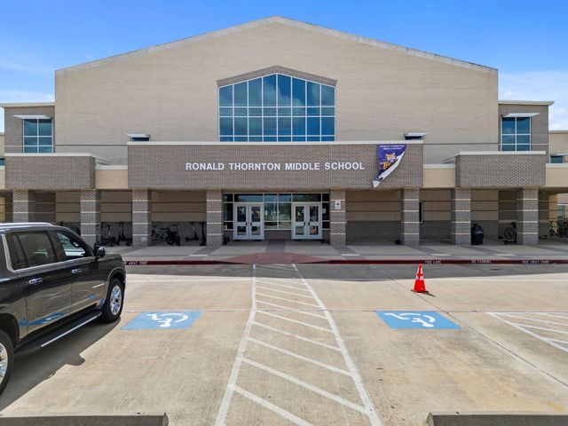 1806 Sienna Grove Drive, Missouri City, TX 77459