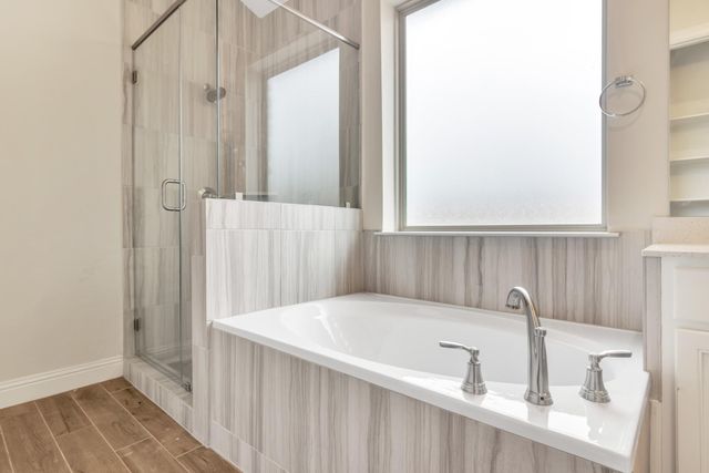 210 Gulfton ST, Lakeway, TX 78738