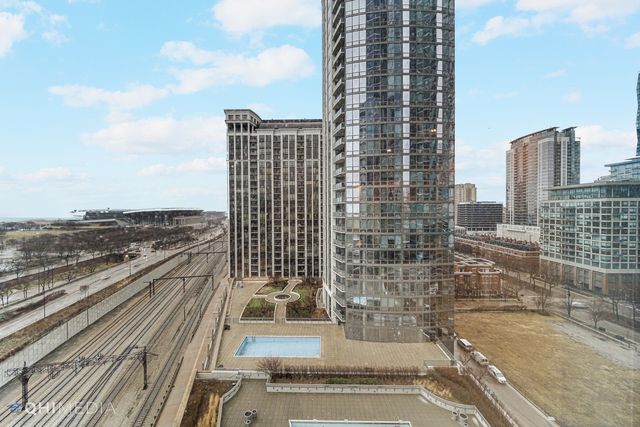 1211 S Prairie Avenue 1204, Chicago, IL 60605